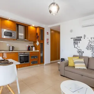 Chill W Pool - Da Rocha Apartment